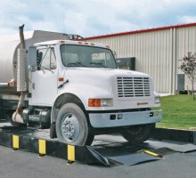 



내화학성과 내자외선Geomembrane : 액체를 확실히 가두어 누출사고 예방차량통과용으로 협소한 공장에서도 화관법대응가능